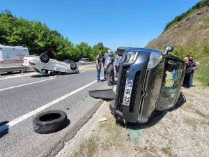 3 Aracın Çarpıştığı Kazada Otomobil Takla Attı