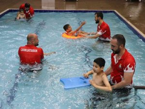 Şanlıurfa’da Engelli Çocuklar Doyasıya Eğlendi