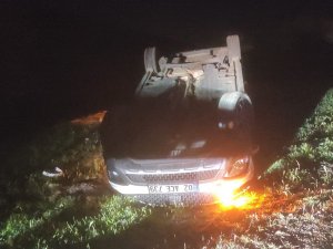Takla Atan Otomobildeki 4 Kişi Yaralandı