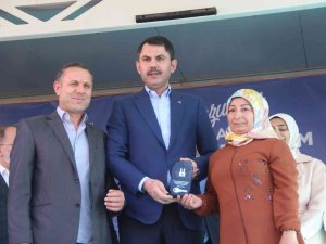 Çevre, Şehircilik Ve İ̇klim Değişikliği Bakanı Murat Kurum Temel Attı, Anahtar Teslimi Yaptı