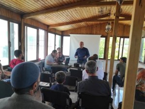 Dicle’de Okullara Yemek Çıkaran Firma Ve Kantinlere Hijyen Eğitimi