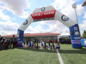 Çocuklar, Atletizm Şenliğinde Doyasıya Eğlendi