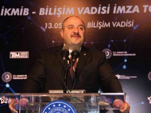 Bakan Varank: "Tüm Zamanların En Yüksek Aylık İhracatına İmza Attık"