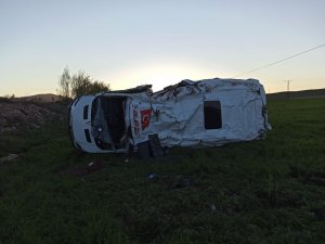 Kaza Yapan Muhtar Ağır Yaralandı