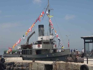 Yalova’da Tcg Nusret Müze Gemisi’ne Ziyaretçi Akını