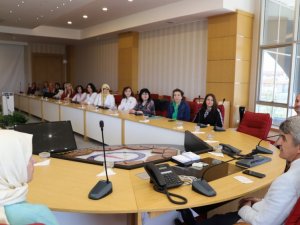 Dpü’nün Anne Üniversitesi Projesinde İlk Dersi Rektör Uysal Verdi