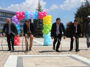 Çocukluklarını Yaşadılar