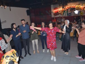 Hemşireler Stres Attı