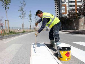 Talas’ın Yollarına Güven Ve Konfor Çizgileri