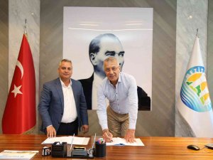 Mezitli Belediyesinde Toplu İş Sözleşmesi Sevinci