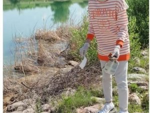 Doğa Dostu Üniversite Öğrencilerden Çevre Temizliği
