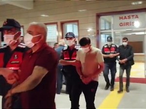 Vicdansızlar Yaşlı Kadını 38 Yıldır Dinlemeyen Acısıyla Kandırdı