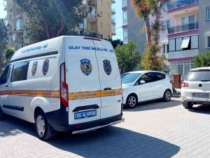 İ̇zmirli Solist Evde Ölü Bulundu