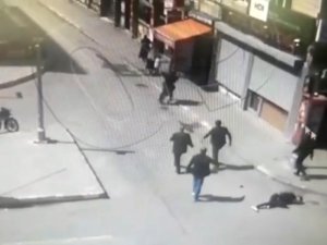 Ağrı’da Cadde Ortasında Silahlı Çatışma: 3 Yaralı