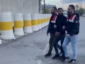 Sınırda Göçmenleri Alıkoyarak Fidye İsteyen Şüpheli Yakalandı