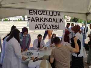 Hemşirelik Öğrencilerinden Engellilik Farkındalık Atölyesi