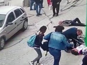 Bisikletli Genç Kız Yolun Karşısına Geçmek İsteyen Yayaya Çarptı