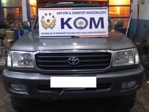 Artvin Merkezli Otomobil Kaçakçılığı Operasyonunda 9 Kişi Yakalandı