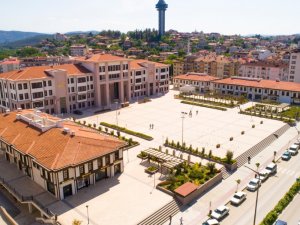 Boyabat Yeni Meydanıyla ‘Şehir Kimliğini’ Yeniden Kazandı