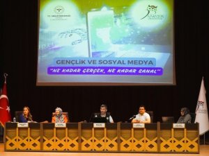 Kbü’de ‘Gençlik Ve Sosyal Medya Ne Kadar Gerçek, Ne Kadar Sanal’ Söyleşisi Yapıldı