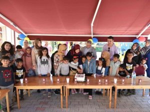 Başkan Aşgın’dan Mülteci Çocuklara Sürpriz