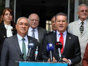 Tdp Genel Başkanı Sarıgül, Dsp Lideri Aksakal’ı Ziyaret Etti