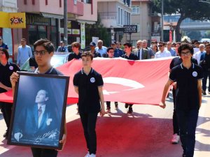 Çiftlikköy’de Gençlik Yürüyüşü Yapıldı