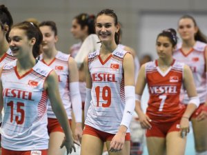 Eczacıbaşı Dynavit, Gençlerle Yola Devam Ediyor