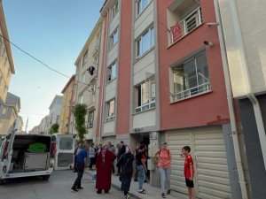 Cam Silerken 3. Kattan Düşen Kadın Hayatını Kaybetti