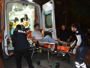 16 Yaşındaki Genç, Arkadaşı Tarafından Bıçaklandı