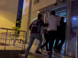 Tuzla’da Sivil Polislerden Otopark Parası İsteyen Değnekçilere Suçüstü