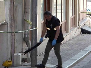 Alacağı İçin Gittiği İş Yerinde Pompalı Tüfekle Vuruldu