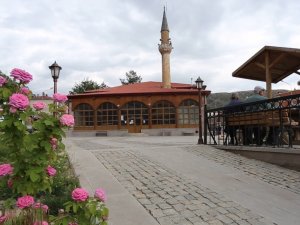 Gülabibey Camisinde 5,5 Asırdır Ezan Sesi Yükseliyor