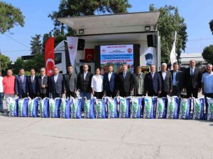 Adana’da 147 Üreticiye 65 Ton Soya Tohumu Dağıtıldı