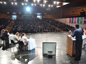 Gençler Bilgileriyle Kıyasıya Yarıştı