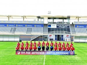 Bülent Güllü, Uefa A Lisans Kursu’na Katıldı