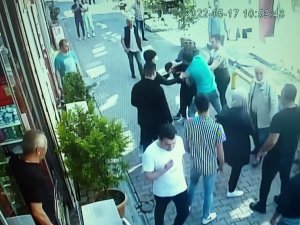 Fatih’te Kapkaççıya Meydan Dayağı Attılar: O Anlar Kamerada
