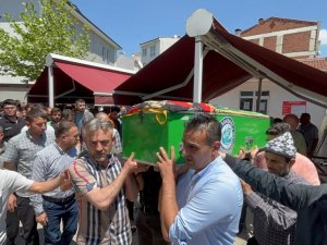 Talihsiz Genç Kadın Son Yolculuğuna Uğurlandı