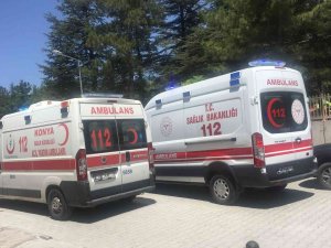 Konya’da İki Otomobil Çarpıştı: 3 Yaralı