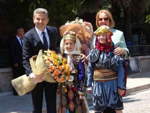 Uşak’ın Yeni Valisi Turan Ergün Göreve Başladı
