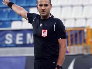 Altay - Kasımpaşa Maçının Hakemi Çağdaş Altay Oldu