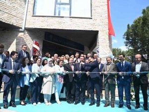 Karesi Millet Kıraathanesi Açıldı