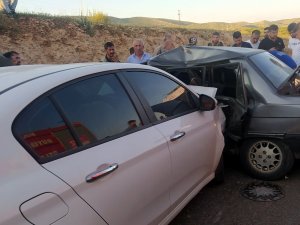 Mardin’de Trafik Kazası: 5 Yaralı