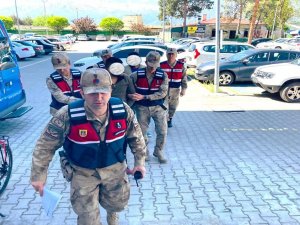 Hırsızlığa Kalkışan 2 Kişi Jandarma Ekiplerinden Kaçamadı