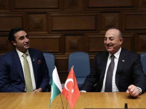 Dışişleri Bakanı Çavuşoğlu, Pakistanlı Mevkidaşı Zardari İle Görüştü