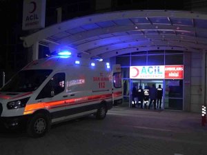Aynı Evde Yaşadığı Eski Kocasını Bıçakla Yaraladı