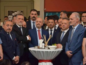 Dto, Hometex’de Adım Atmadık Yer Bırakmadı