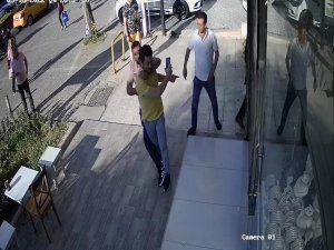 İ̇zmir’de Doktora Dehşeti Yaşattılar: 5 Kişi Birden Saldırdı