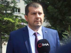 İ̇nternetten Telefon Siparişi Verdi, Telefon Yerine Kitap Geldi