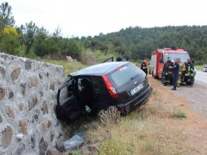 Çanakkale’de Trafik Kazası: 3 Yaralı